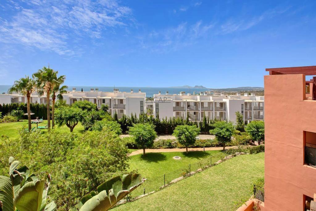 Estrella De Mar Zeezicht En Uitkijk Op Gibraltar 40m2 Terras Incl Zwembad Garzas Apartment *