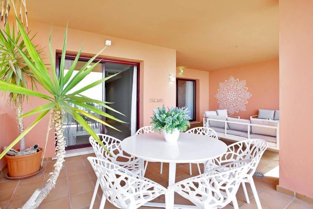 Estrella De Mar Zeezicht En Uitkijk Op Gibraltar 40m2 Terras Incl Zwembad Garzas Apartment *