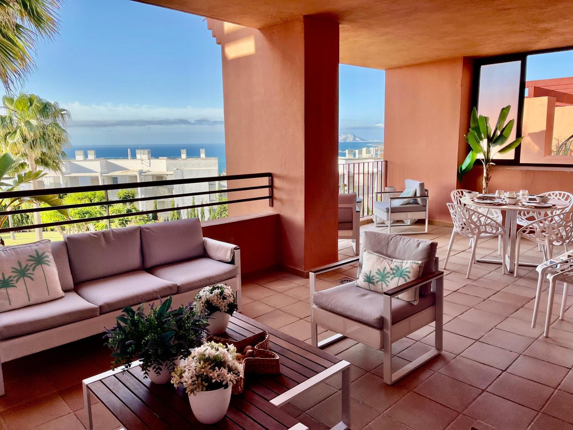 Estrella De Mar Zeezicht En Uitkijk Op Gibraltar 40m2 Terras Incl Zwembad Garzas Apartment *